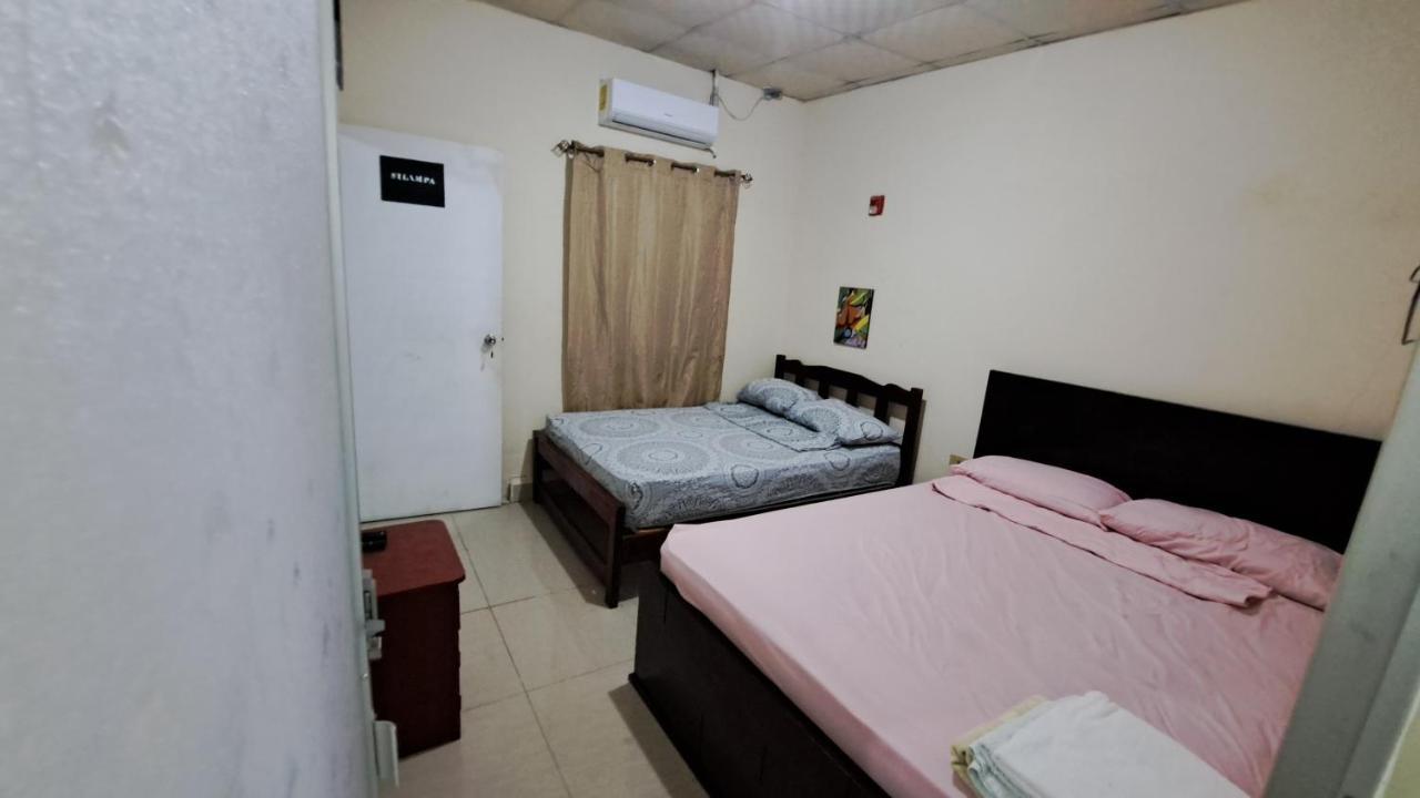 Hostal Brisas Calobrenas Экстерьер фото