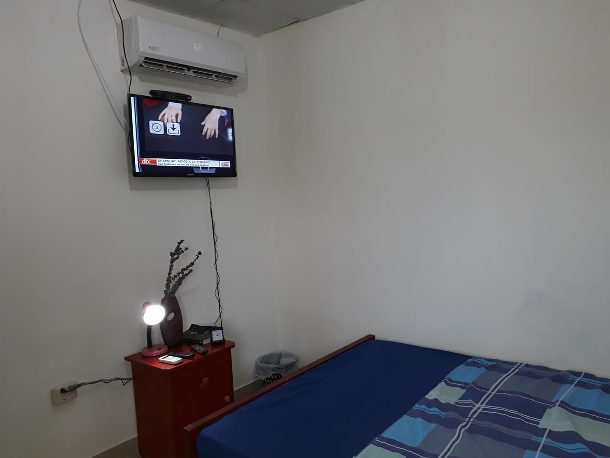 Hostal Brisas Calobrenas Экстерьер фото